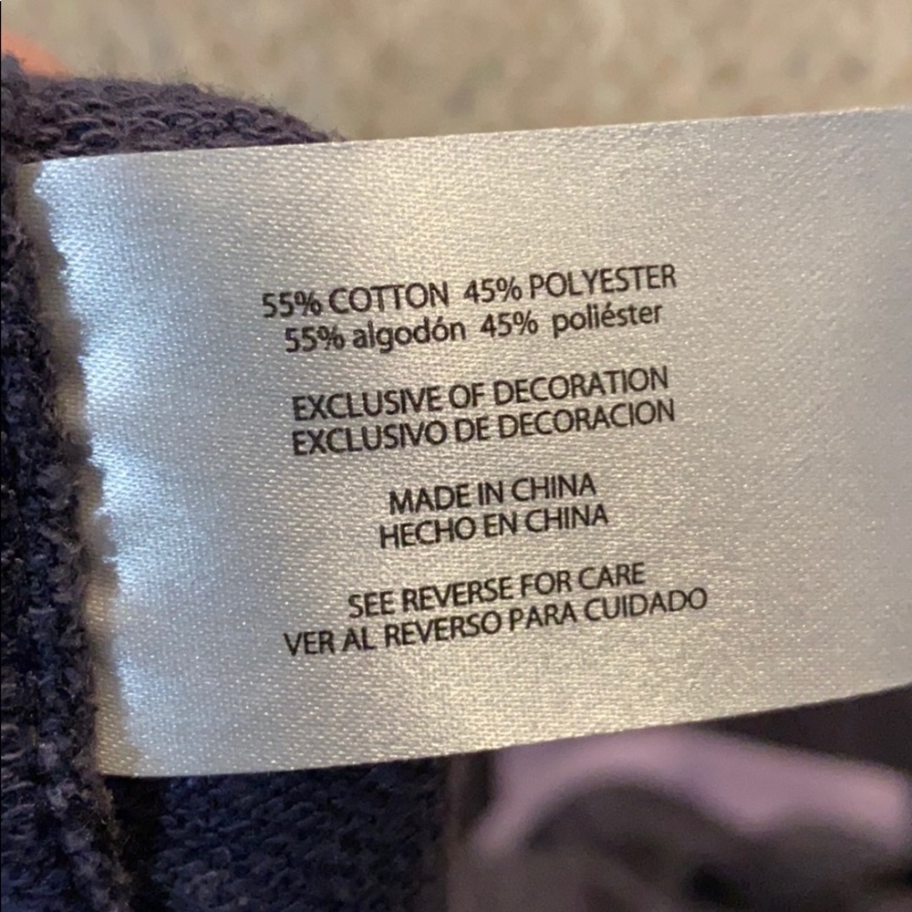 Avalanche long sleeve shirt. With thumbs holes - Picture 4 of 4